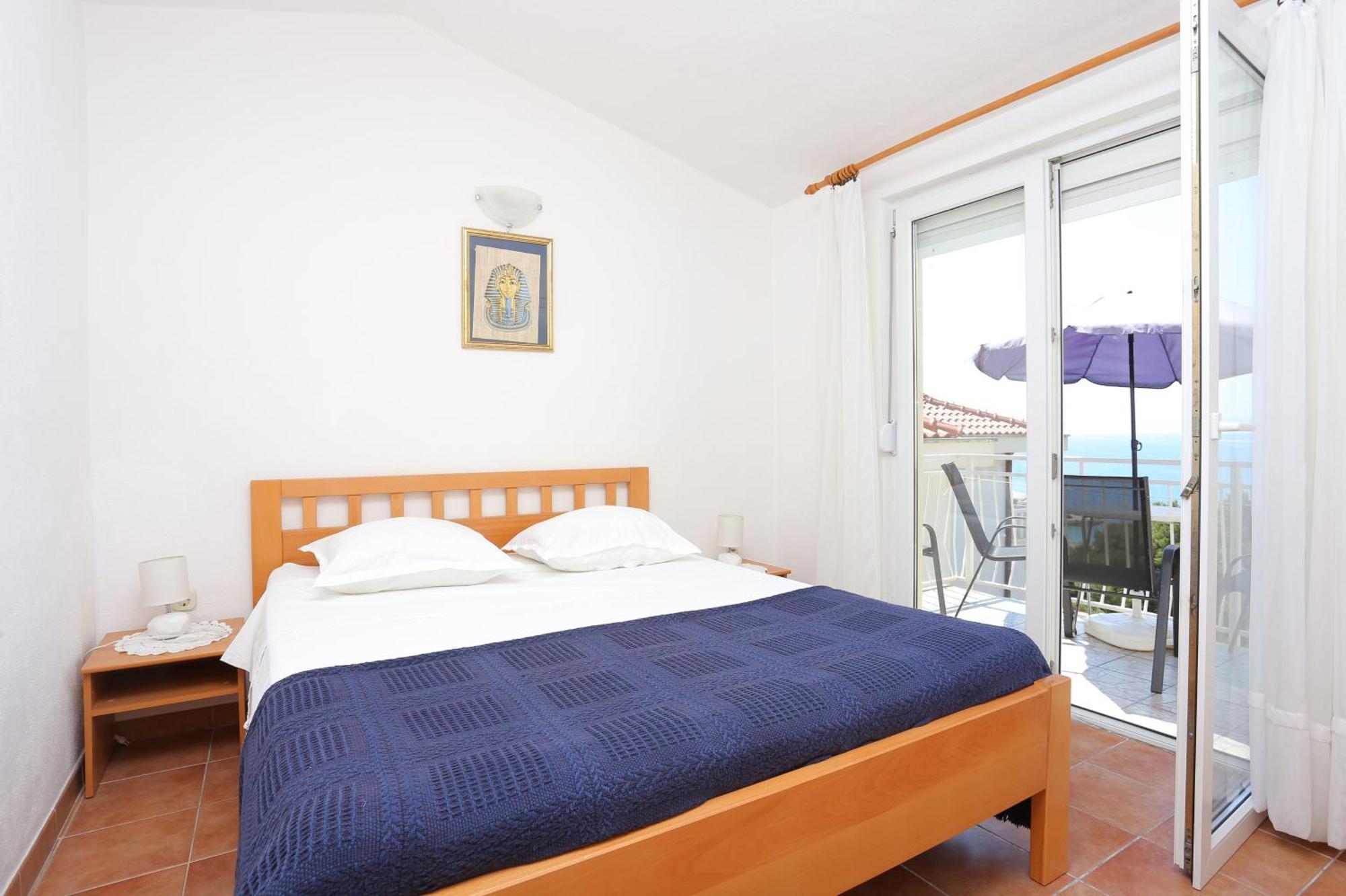 Apartments By The Sea Baska Voda, Makarska - 300 Room photo